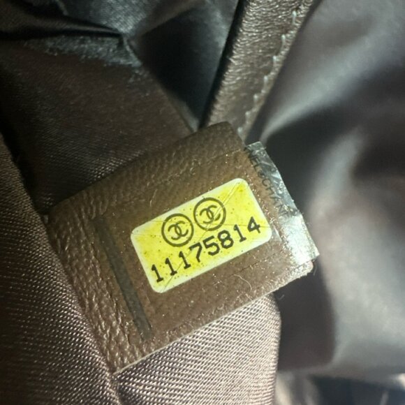 CHANEL Coco Cabas Hobo Bag - Picture 8 of 9